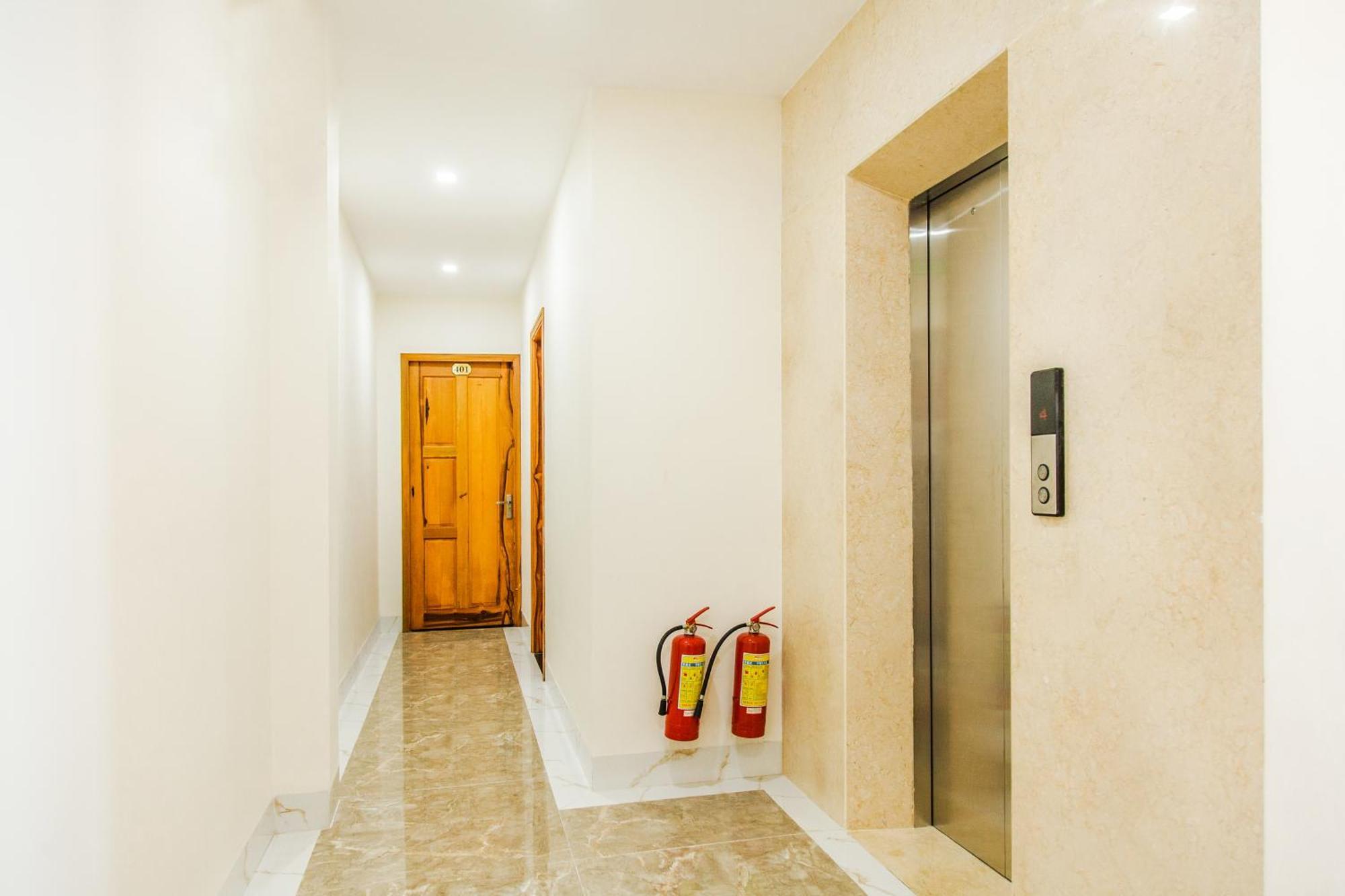 H Hotel Куїнон Екстер'єр фото