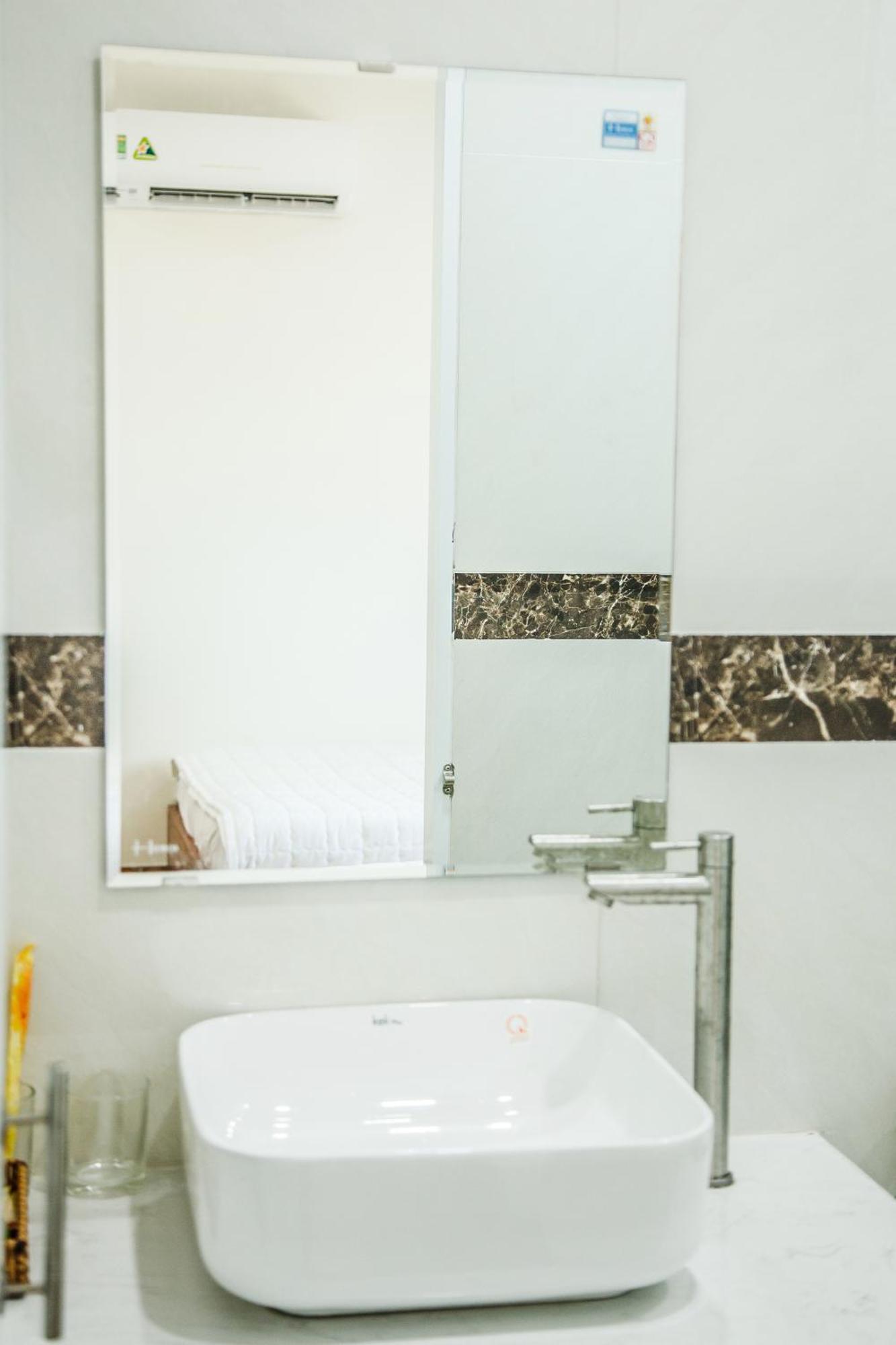 H Hotel Куїнон Екстер'єр фото