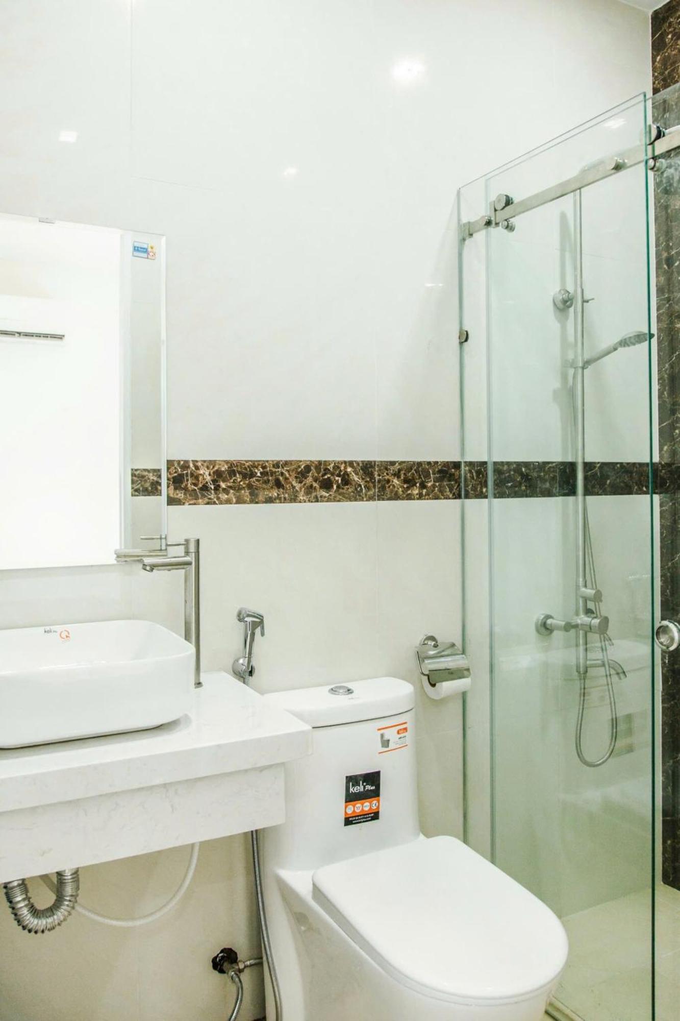 H Hotel Куїнон Екстер'єр фото