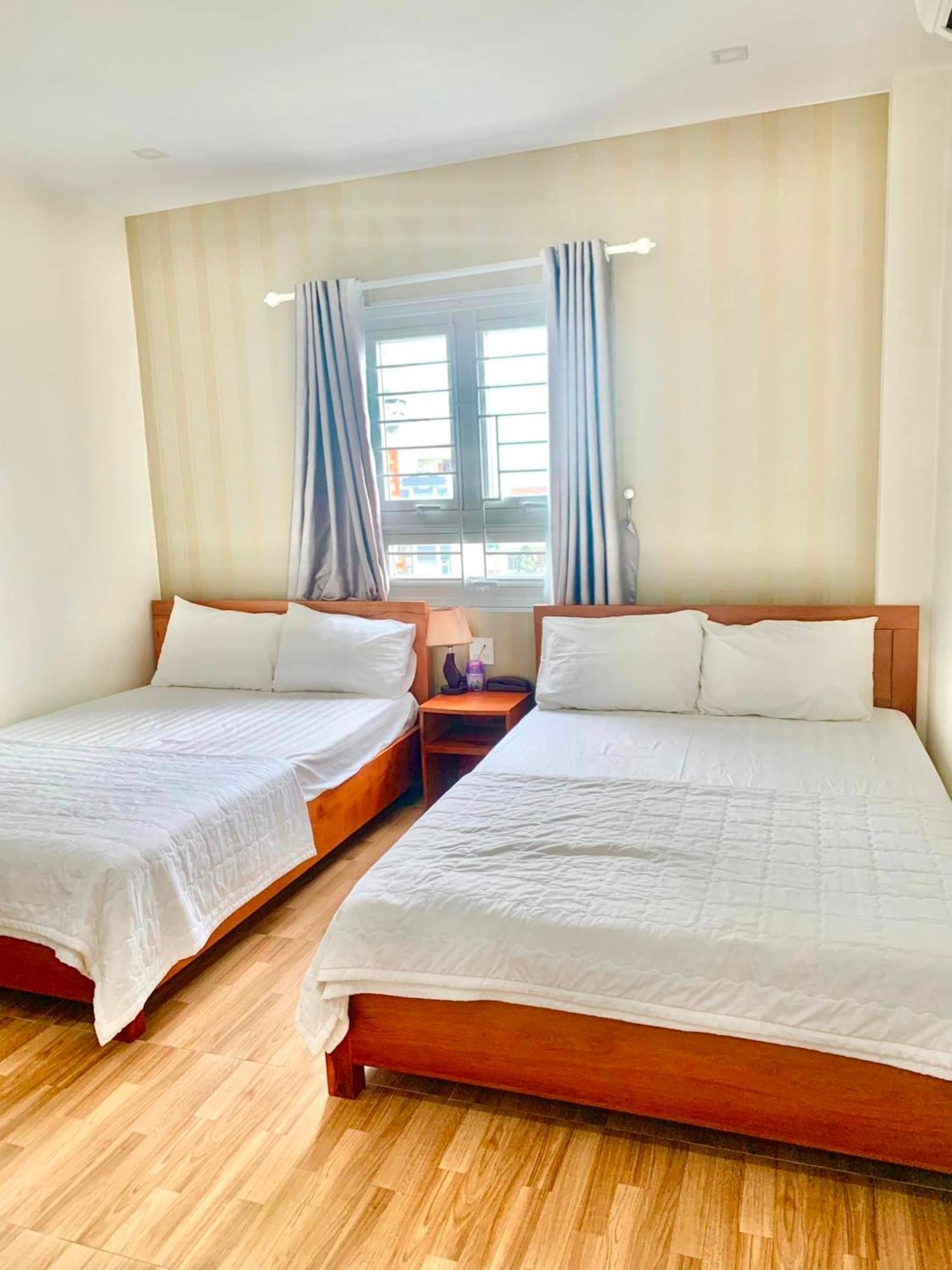 H Hotel Куїнон Екстер'єр фото
